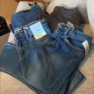 Boys lot of jeans, sweats and shirt sz 7/8, sm